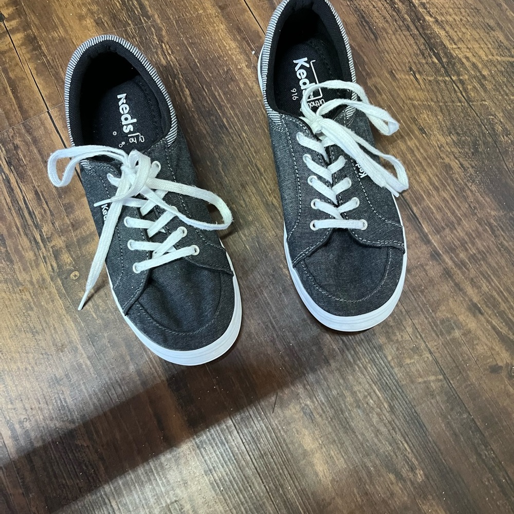 KEDS ORTHOLITE SNEAKERS      WOMENS SIZE 7 SLATE-GRAY